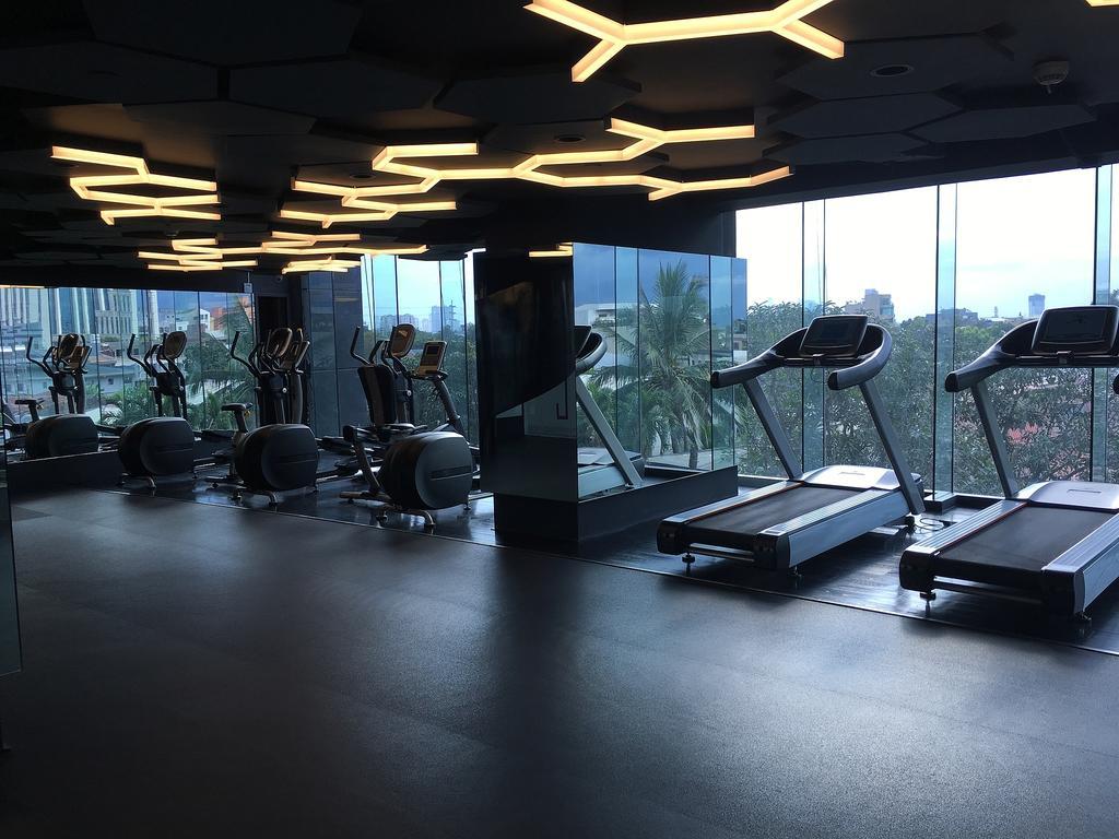 Milano Versace Suites Makati City Exteriör bild
