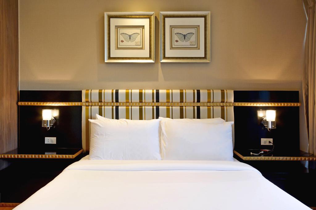 Milano Versace Suites Makati City Exteriör bild