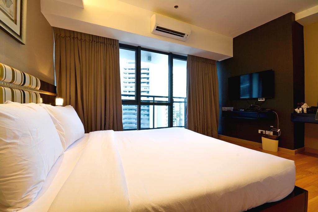 Milano Versace Suites Makati City Exteriör bild
