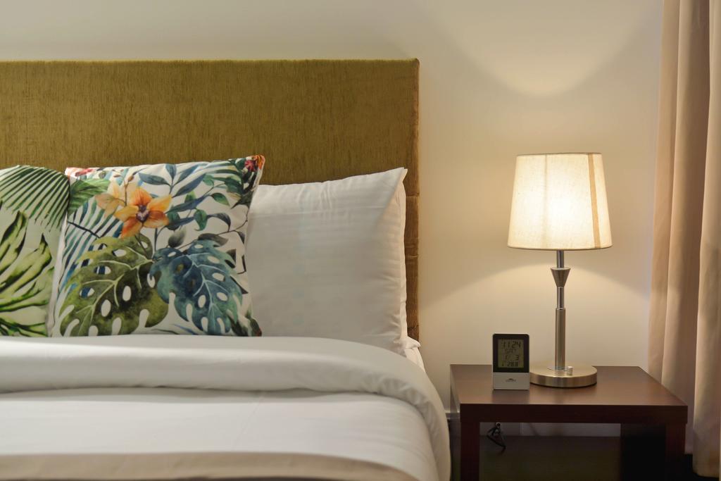 Milano Versace Suites Makati City Exteriör bild