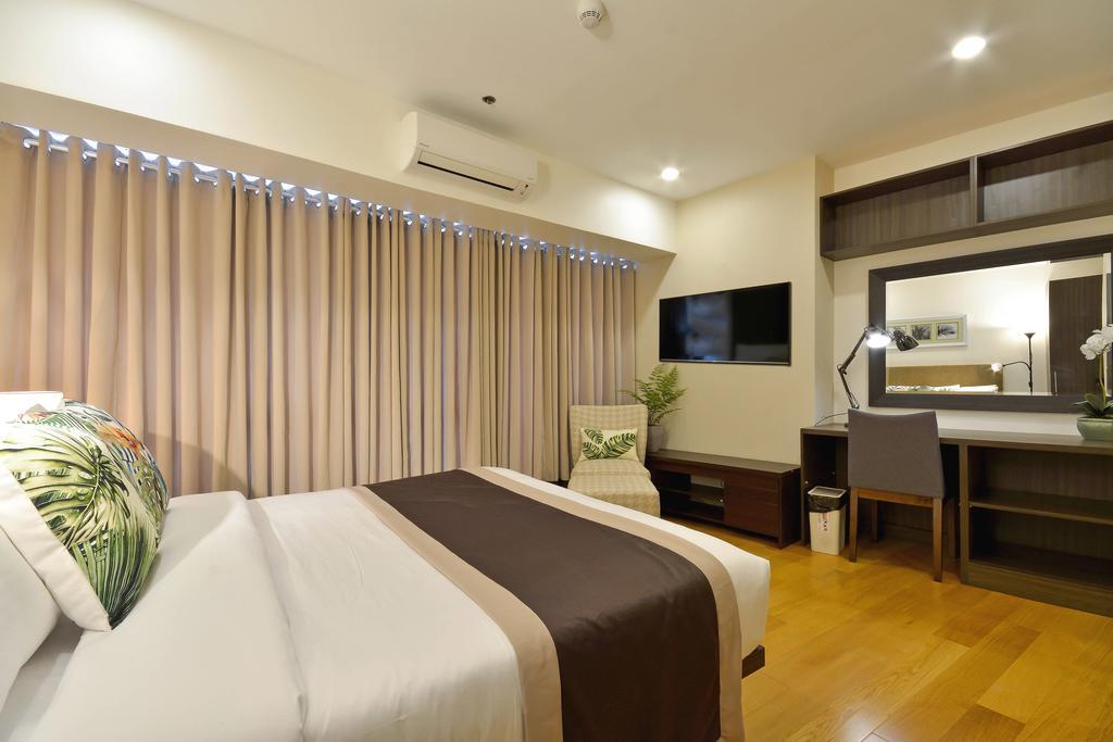 Milano Versace Suites Makati City Exteriör bild