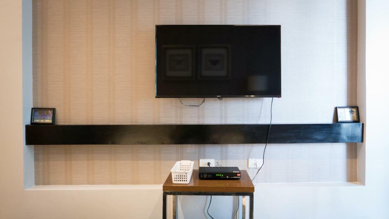 Milano Versace Suites Makati City Exteriör bild